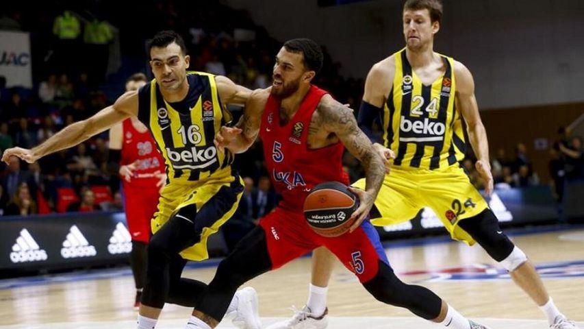 Fenerbahçe, Moskova'da Mike James'i durduramadı