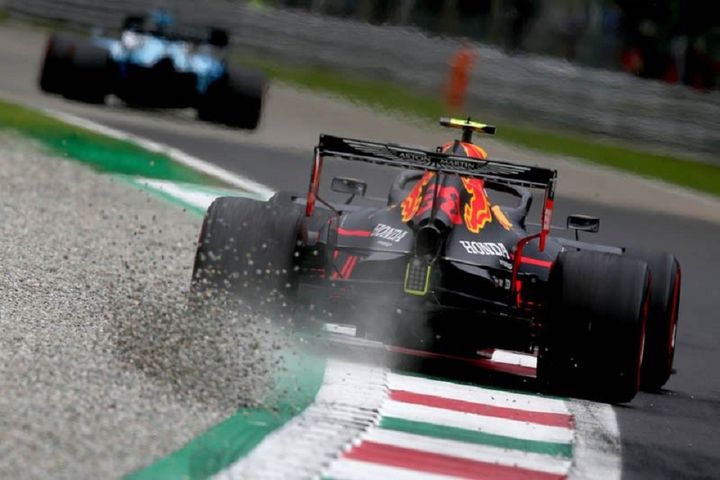 Formula 1'den pilotlara uyarı!