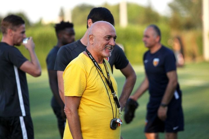 Hikmet Karaman'dan Adil Gevrek'e gençlik tepkisi