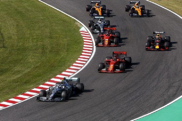Verstappen: F1 gösteri değil, spor olmalı