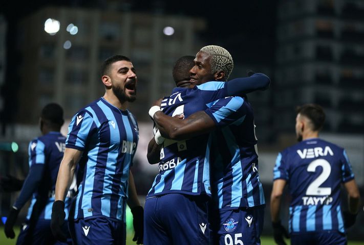 Adana derbisinde Demirspor güldü