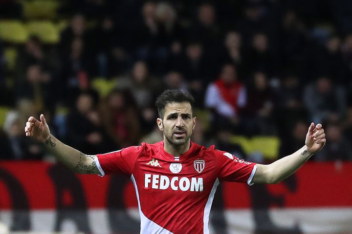 Cesc Fabregas’dan koronavirüs önlemi