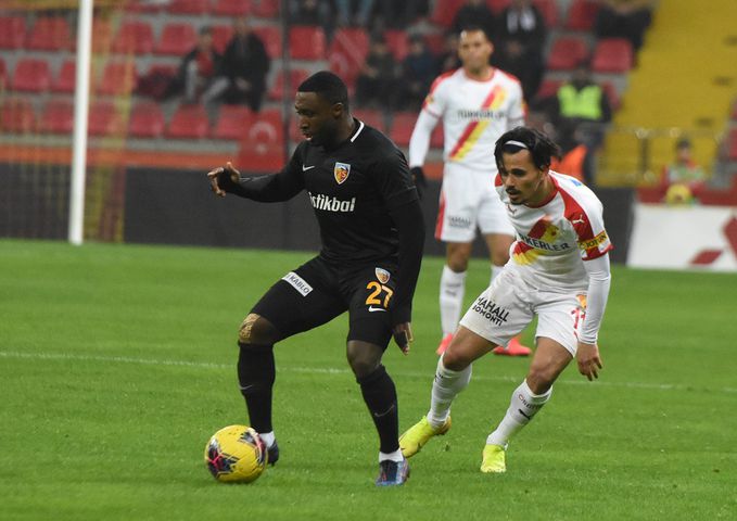 Sarı-kırmızılı takımların kapışmasında Kayserispor güldü