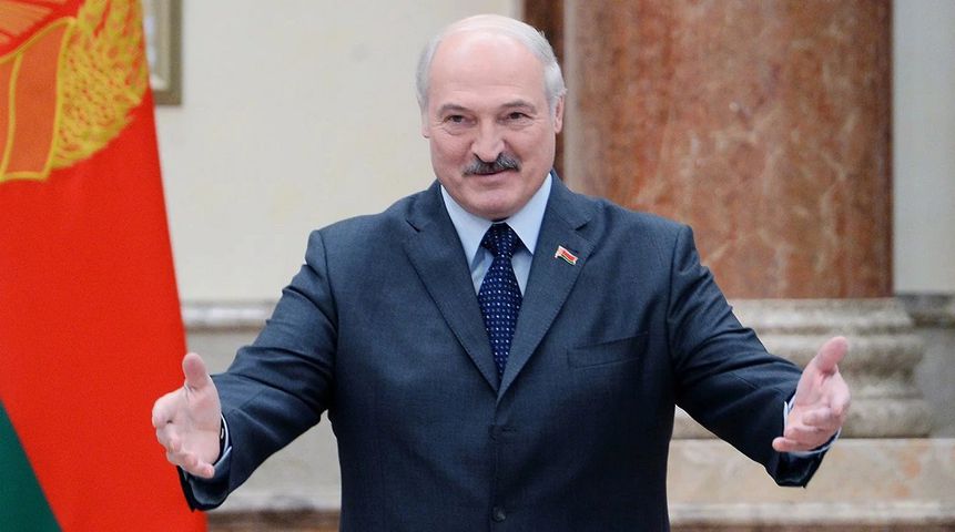 Lukashenko alkol ve saunayı önerdi, lige ara vermedi