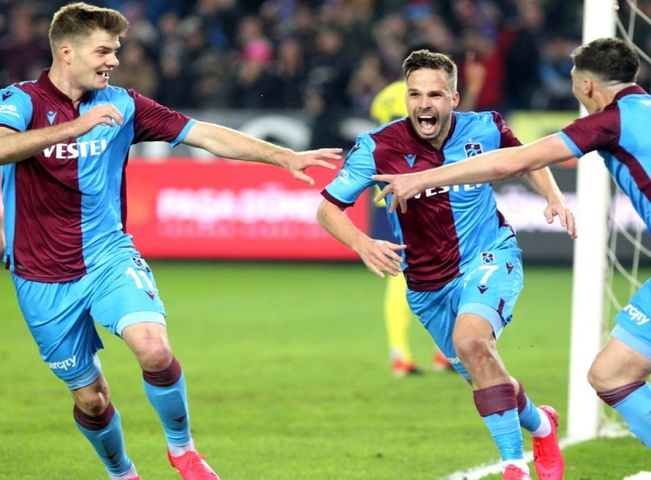 Trabzonspor’da Filip Novak gelişmesi