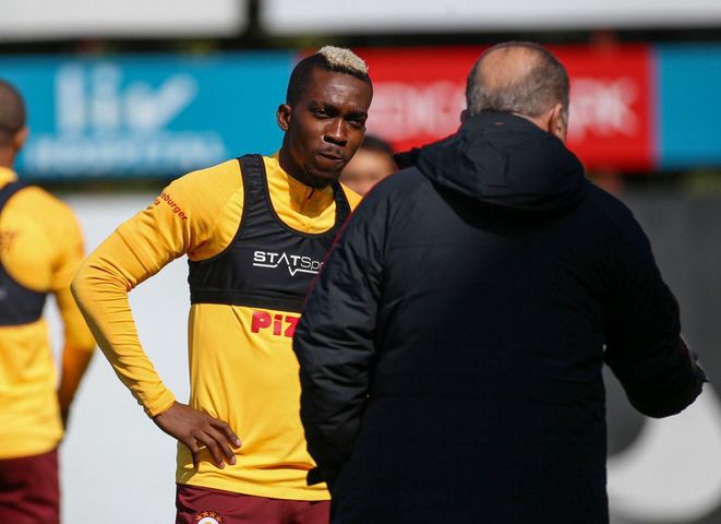 Galatasaray'da derbi öncesi 'Büyük' şok
