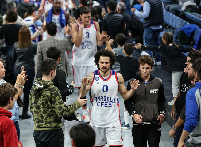 Anadolu Efes, Fransa deplasmanında