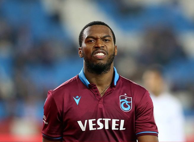 Fırtına'nın yollarını ayırdığı Sturridge’ye futboldan men