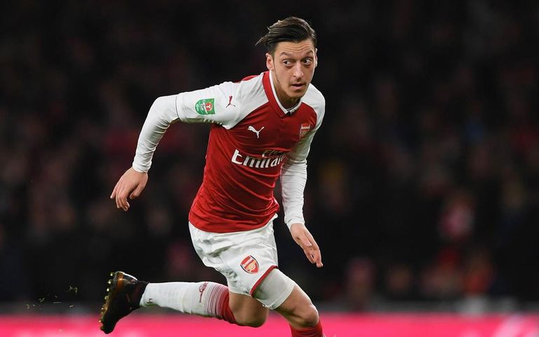 Unai Emery'den Mesut Özil açıklaması!
