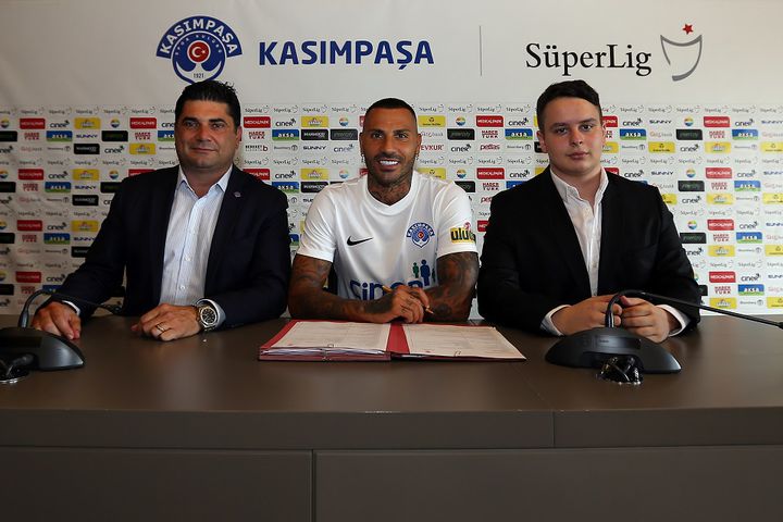 Kasımpaşa’da Sportif Direktör Emre Zengilli ile yollar ayrıldı