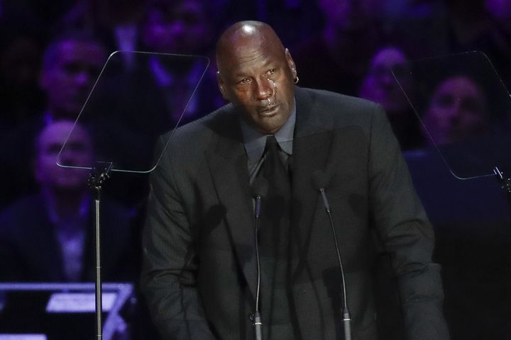 Kobe Bryant'a veda töreni düzenlendi