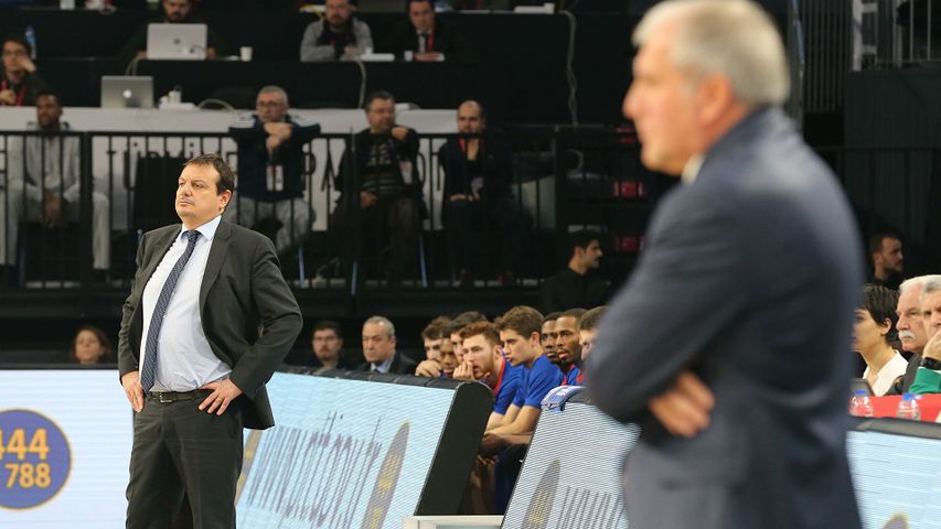 Anadolu Efes evinde Zenit'i ağırlıyor