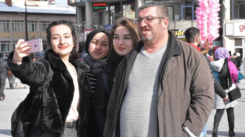Sivassporlu fenomen Ahmet Yaşin sloganlarına devam ediyor