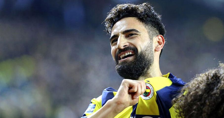 Galatasaray'a Fenerbahçe'den transfer ortası!