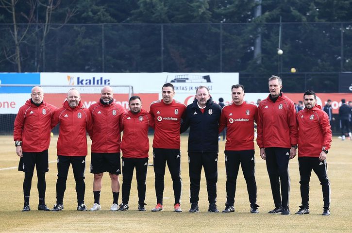 Beşiktaş'ın efsanesi mabedinde sahneye çıkıyor