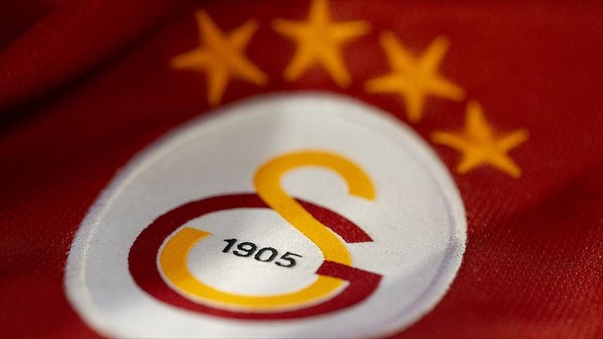 Galatasaray rakiplerine fark attı