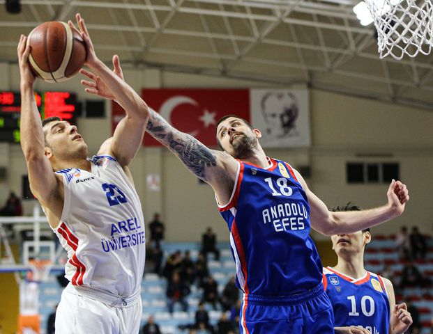 Anadolu Efes doludizgin devam ediyor